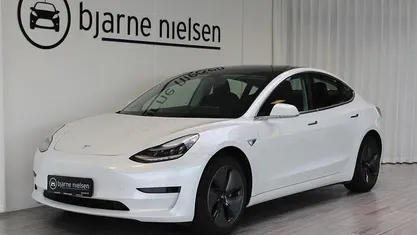 Hvidmetal Brugt 2020 Tesla Model 3 Long Range AWD Sedan | 169.900 kr. (Fair pris)