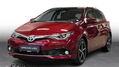 Tokyo red Brugt 2017 Toyota Auris Hatchback | 119.900 kr. (Fair pris)