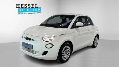 Hvid Brugt 2023 Fiat 500e Action Hatchback | 97.900 kr. (Fair pris)