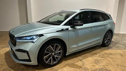 Arctic silver Brugt 2022 Skoda Enyaq iV SportLine SUV | 259.990 kr. (Fair pris)
