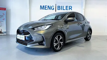 Brugt 2024 Toyota Yaris Hybrid Comfort Hatchback | 209.900 kr. (Fair pris)
