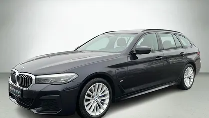 Brugt 2022 BMW 530e M Sport Stationcar | 379.900 kr. (God pris)