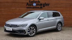 Sølvmetal Brugt 2022 VW Passat GTE Stationcar | 299.000 kr. (Lidt for dyr)