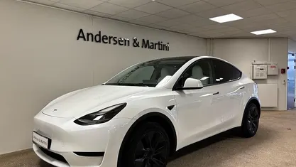Brugt Tesla Model Y Long Range RWD 250 kW (340 HK) 2025 Hvidmetal SUV