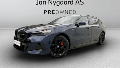 Mørkblåmetal Brugt 2025 BMW i5 Stationcar | 649.000 kr. (Fair pris)
