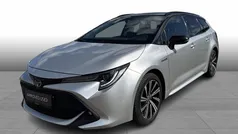 Sølvmetal med sort tag Brugt 2021 Toyota Corolla Active Stationcar | 219.900 kr. (Fair pris)