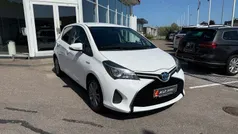 Hvid Brugt 2016 Toyota Yaris Hybrid Comfort Hatchback | 109.800 kr. (God pris)