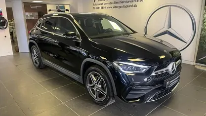 Sortmetal Brugt 2021 Mercedes GLA250 AMG line SUV | 329.900 kr. (Fair pris)