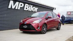 Rød Brugt 2018 Toyota Yaris Hybrid H3 Hatchback | 109.900 kr. (Lidt for dyr)
