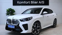 Hvid Brugt 2024 BMW iX2 M Sport SUV | 357.900 kr. (Fair pris)