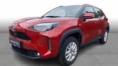 3u5 flame red Brugt 2023 Toyota Yaris Cross Active SUV | 264.900 kr. (Fair pris)