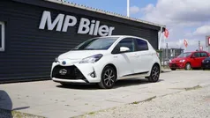 Hvid Brugt 2018 Toyota Yaris Hybrid H3 Smart Hatchback | 124.900 kr. (Fair pris)