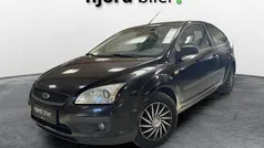 Brugt 2005 Ford Focus Ghia Sedan | 11.400 kr.