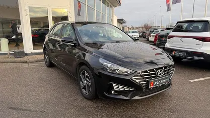 Sortmetal Brugt 2021 Hyundai i30 Essential Hatchback | 129.800 kr. (Super pris)