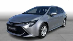 Shimmering silver Brugt 2023 Toyota Corolla Active Stationcar | 269.900 kr. (Fair pris)