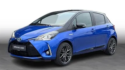 Hydro blue/night sky black Brugt 2018 Toyota Yaris Hybrid Hatchback | 134.900 kr. (Fair pris)