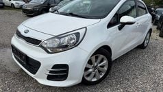 Hvid Brugt 2015 Kia Rio Hatchback | 54.990 kr. (Fair pris)