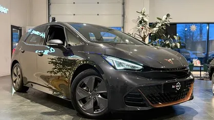 Sortmetal Brugt 2023 Cupra Born High Hatchback | 194.799 kr. (Fair pris)