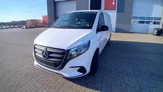 Farve: hvid Brugt 2024 Mercedes Vito MPV | 279.820 kr. (Fair pris)