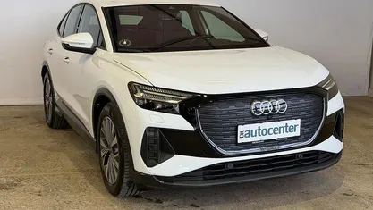 Brugt Audi Q4 e-tron Advanced 150 kW (204 HK) 2023 Hvidmetal SUV