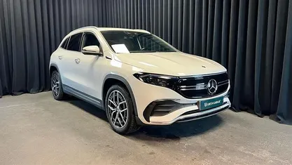 Digital hvid metallic Brugt 2022 Mercedes EQA250 AMG line SUV | 244.900 kr. (God pris)