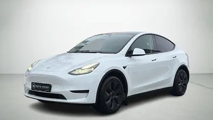 Perlemorshvid Brugt 2024 Tesla Model Y Long Range RWD SUV | 279.900 kr. (Fair pris)