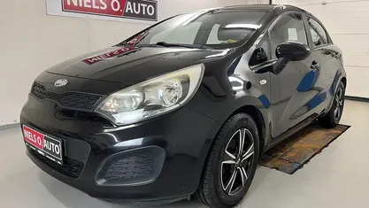 Sortmetal Brugt 2013 Kia Rio Active Hatchback | 27.900 kr. (God pris)