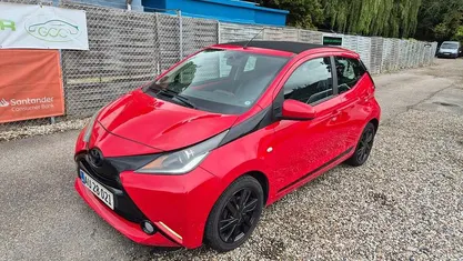 Brugt Toyota Aygo X-wave Sky 69 HK (50 kW) 2015 Hatchback