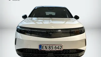 Hvid arktis Ny 2025 Opel Grandland Electric SUV | 309.000 kr. (God pris)