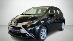 Sortmetal Brugt 2017 Toyota Aygo X-play Hatchback | 74.900 kr. (Fair pris)