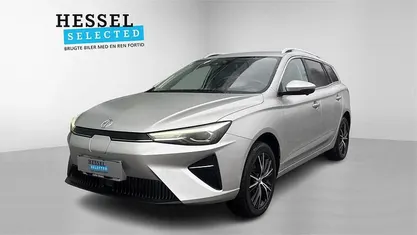 Brugt MG MG5 EV Luxury 114 kW (156 HK) 2023 Sølvmetal Stationcar