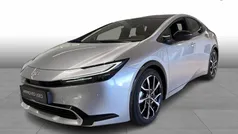 Shimmering silver Ny 2024 Toyota Prius Elegant Hatchback | 359.900 kr. (God pris)