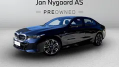 Carbonsortmetal Ny 2025 BMW i5 M Sport Sedan | 739.000 kr. (Fair pris)