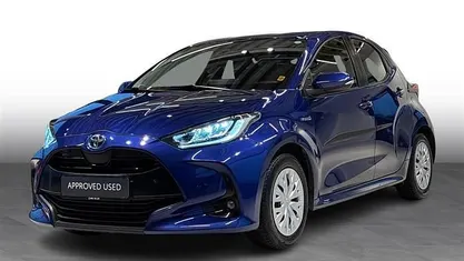 Cobalt blue Brugt 2020 Toyota Yaris Hybrid H3 Smart Hatchback | 174.900 kr. (Fair pris)
