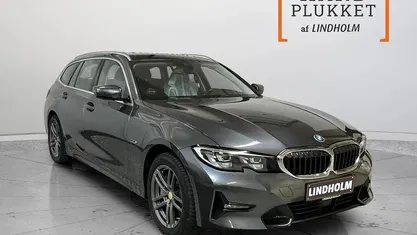 Koksmetal Brugt 2021 BMW 330e Sport Line Stationcar | 269.900 kr. (Fair pris)