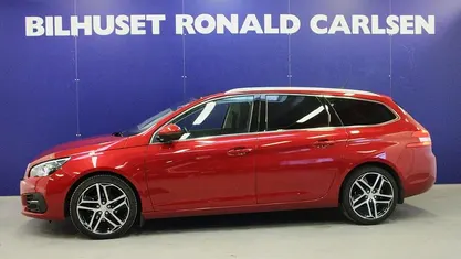 Brugt Peugeot 308 Selection Sky 130 HK (95 kW) 2020 Rødmetal Stationcar