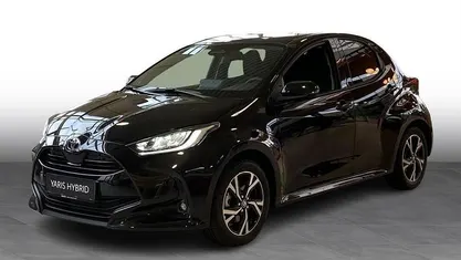 209 night sky black Ny 2025 Toyota Yaris Hybrid Style Hatchback | 269.900 kr. (Fair pris)