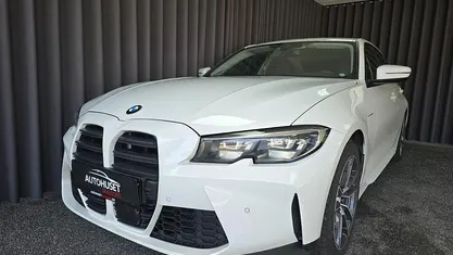 Hvid Brugt 2019 BMW 330e Sport Line Sedan | 269.900 kr. (Fair pris)