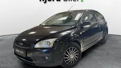 Brugt 2005 Ford Focus Ghia Sedan | 14.700 kr.