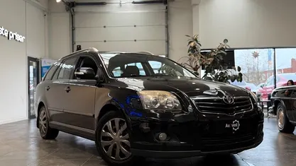 Brugt Toyota Avensis Executive 150 HK (110 kW) 2006 Sortmetal Hatchback