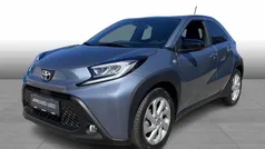 Celestite grey Brugt 2024 Toyota Aygo Active Hatchback | 149.900 kr. (Fair pris)