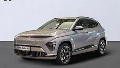 Shimmering silver Ny 2024 Hyundai Kona Ultimate SUV | 299.900 kr. (Fair pris)