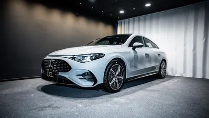 Farve: grå Brugt 2025 Mercedes CLA 250+ AMG Sedan | 449.900 kr. (Fair pris)