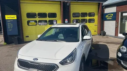 Hvidmetal Brugt 2019 Kia Niro Advance SUV | 139.990 kr. (Fair pris)