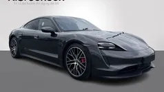 Farve ……………………………………………………………………. volcano grey metallic Brugt 2020 Porsche Taycan 4S Performance Package Sedan | 599.900 kr.