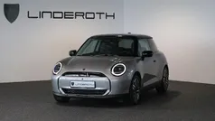 Sølvmetal Ny 2024 Mini Cooper Classic Hatchback | 3.200 kr.