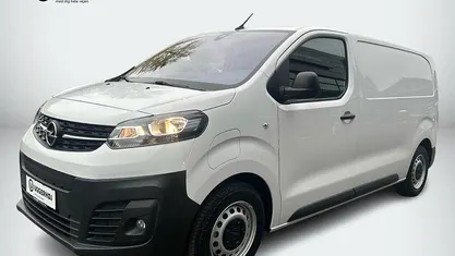 Hvid Brugt 2023 Opel Vivaro-e Combi Enjoy Plus Van | 179.000 kr.