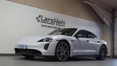 Gråmetal Brugt 2022 Porsche Taycan Turbo S Performance Package Sedan | 4.492 kr.