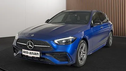Blåmetal Brugt 2022 Mercedes C300e AMG line Stationcar | 399.900 kr. (Super pris)