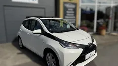 Hvid Brugt 2017 Toyota Aygo x-sky Hatchback | 64.800 kr. (Fair pris)